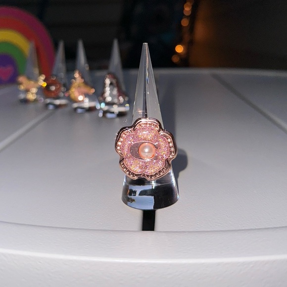 Sephora x COACH statement rings - Picture 9 of 13
